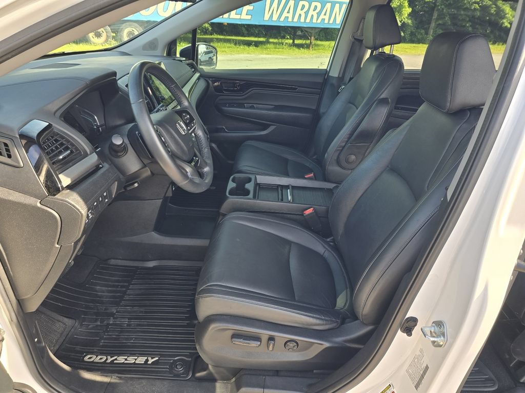 Used 2023 Honda Odyssey Touring image 13