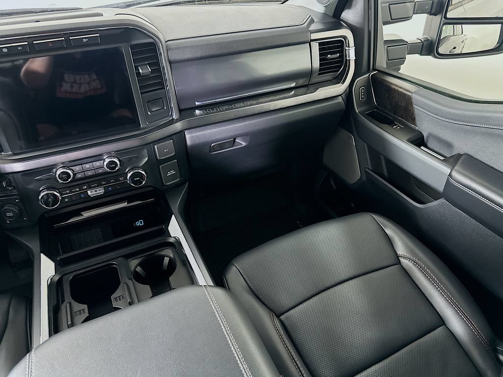 Used 2024 Ford F350 Lariat AWD/4WD image 19