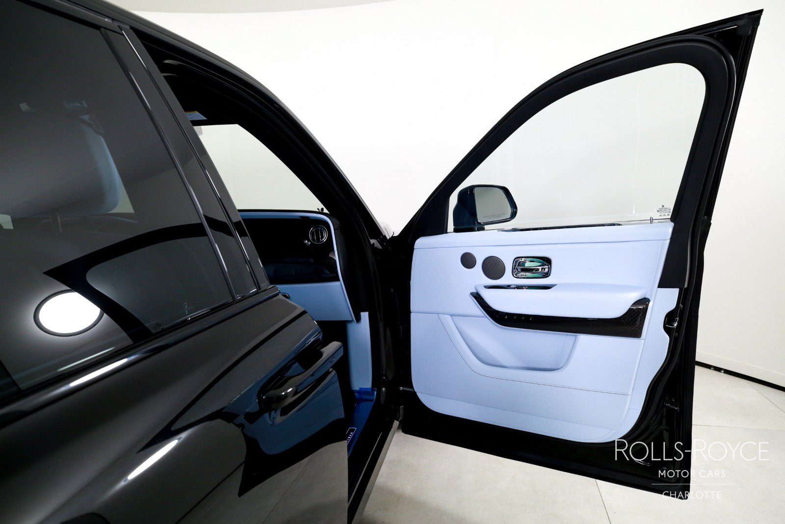 New 2027 Rolls-Royce Cullinan Black Badge AWD/4WD image 32
