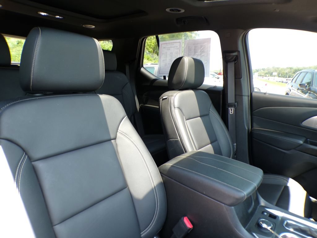 Used 2023 Chevrolet Traverse LT w/ LT Premium Package AWD/4WD image 13