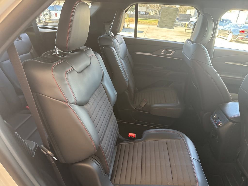 New 2026 Ford Explorer ST-Line w/ ST-Line Street Pack image 22