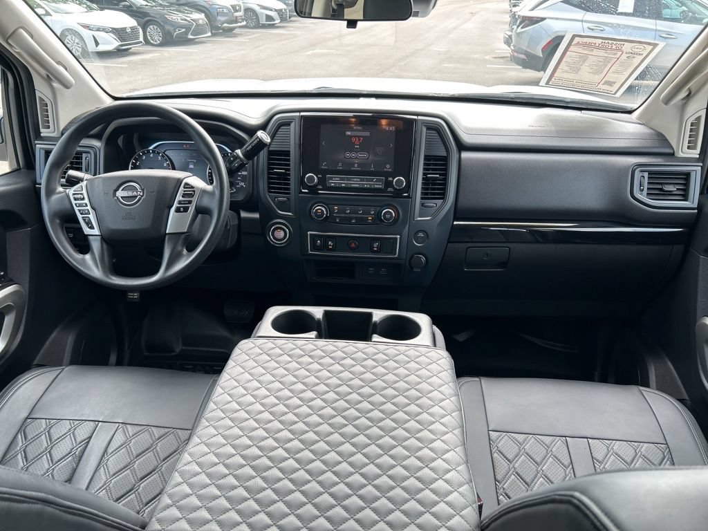 Certified 2023 Nissan Titan SV RWD image 12