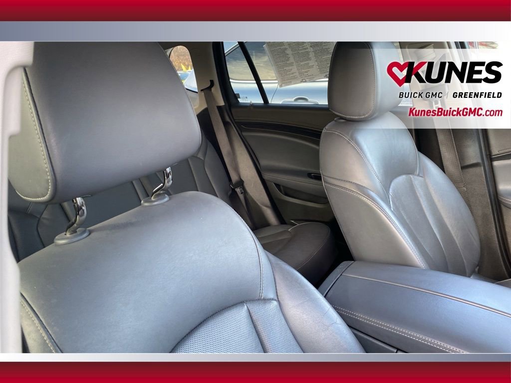 Used 2019 Buick Envision Essence image 37