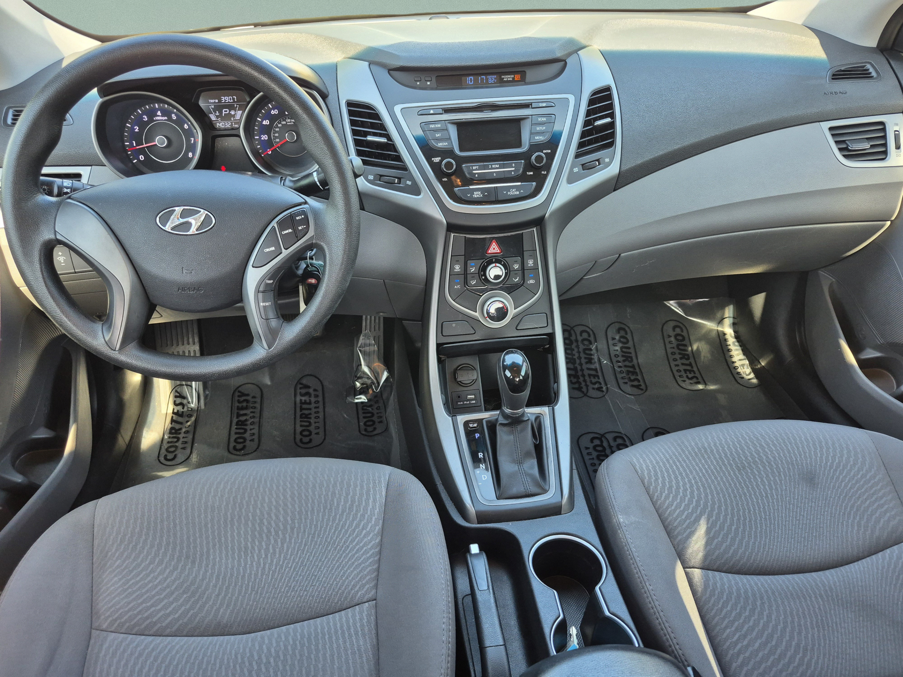 Used 2016 Hyundai Elantra SE FWD image 23