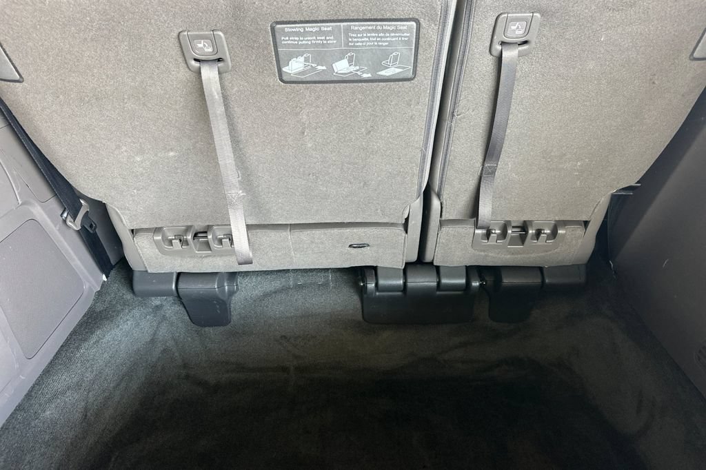 Used 2016 Honda Odyssey Touring image 18