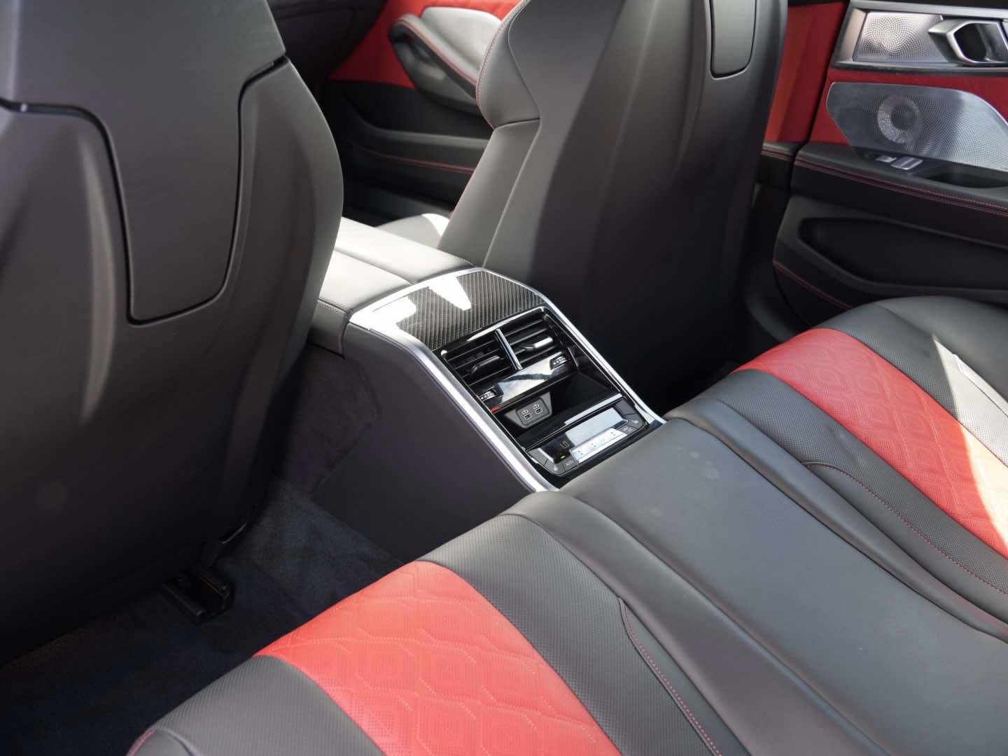 Used 2025 BMW M8 Competition w/ M Carbon Exterior Package AWD/4WD image 10