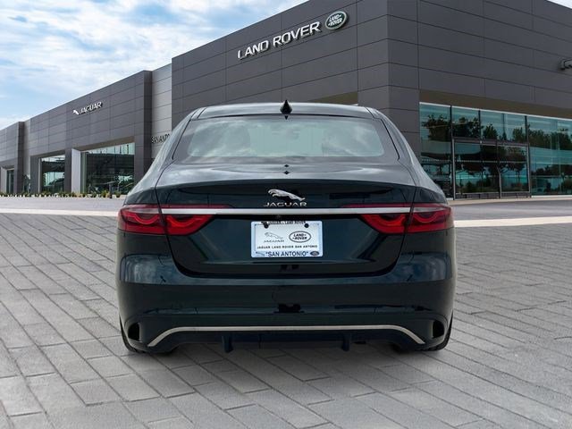New 2024 Jaguar XF R-Dynamic SE AWD/4WD image 4