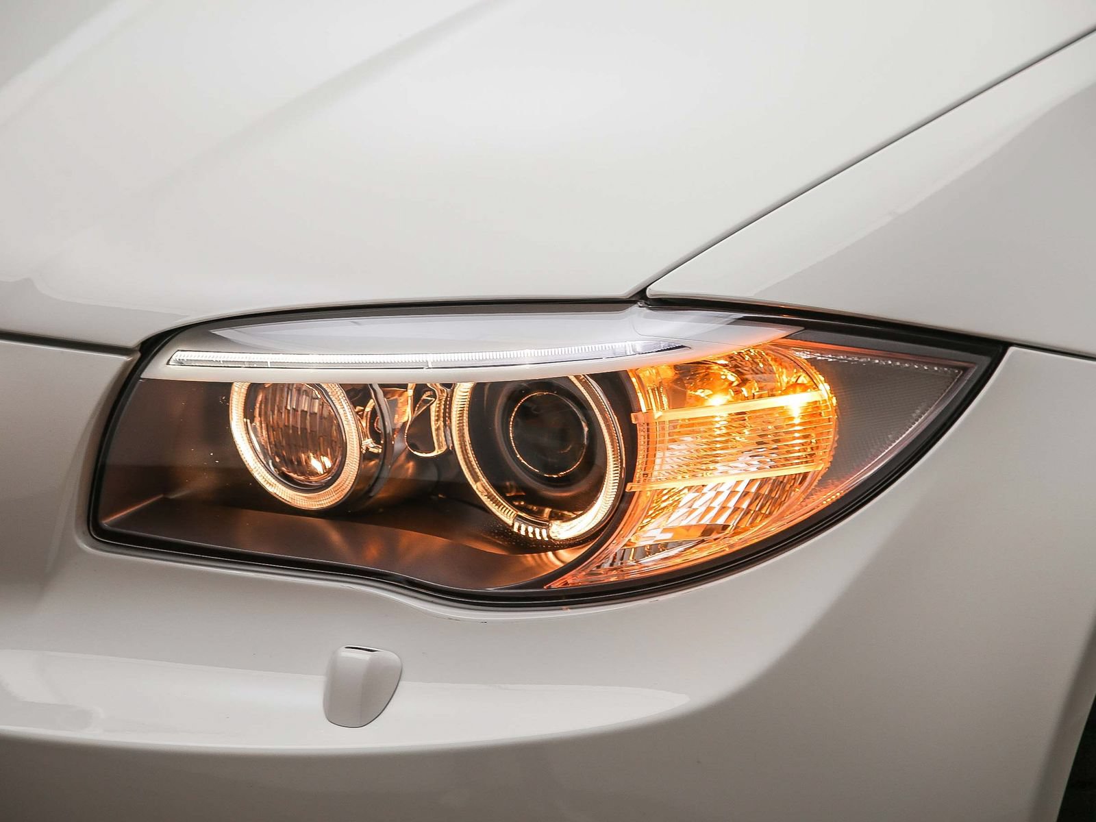 Used 2011 BMW 1 Series M RWD image 8