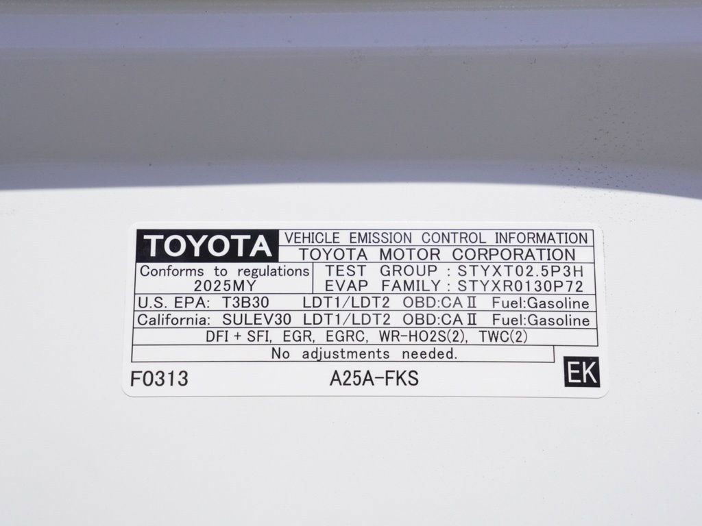 Used 2025 Toyota RAV4 XLE image 26