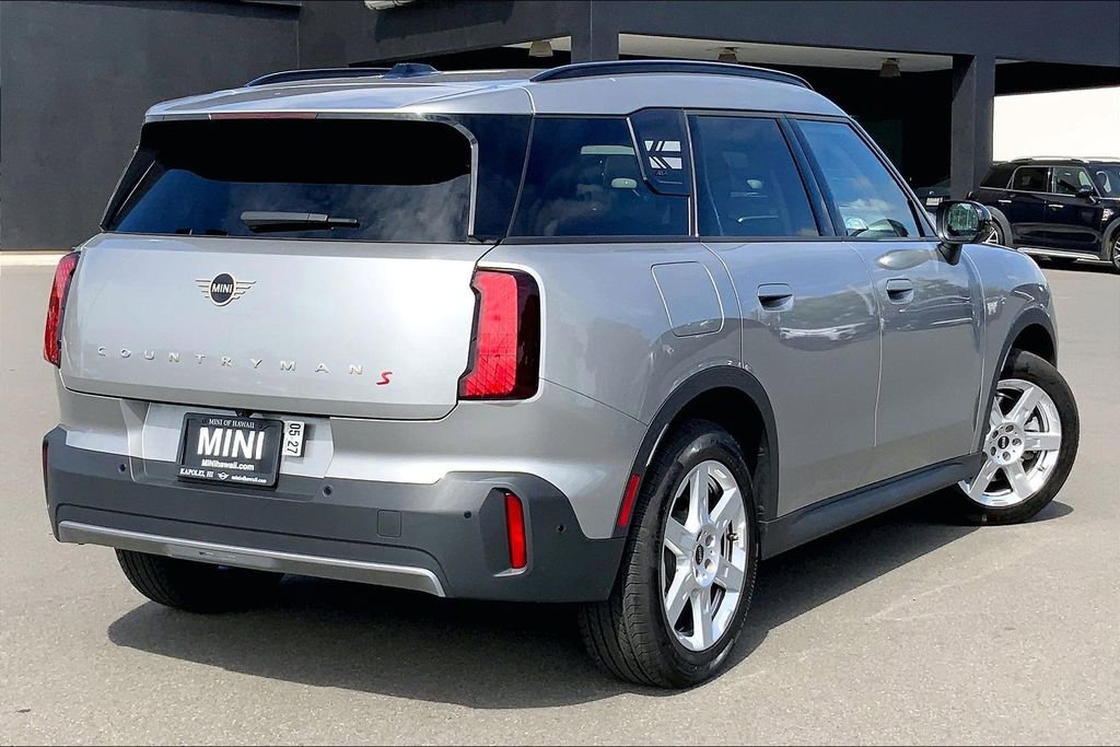 Certified 2025 MINI Cooper Countryman S w/ Comfort Package Max image 14