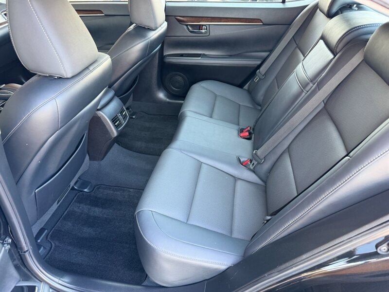 Used 2017 Lexus ES 350 w/ Navigation System Package FWD image 11