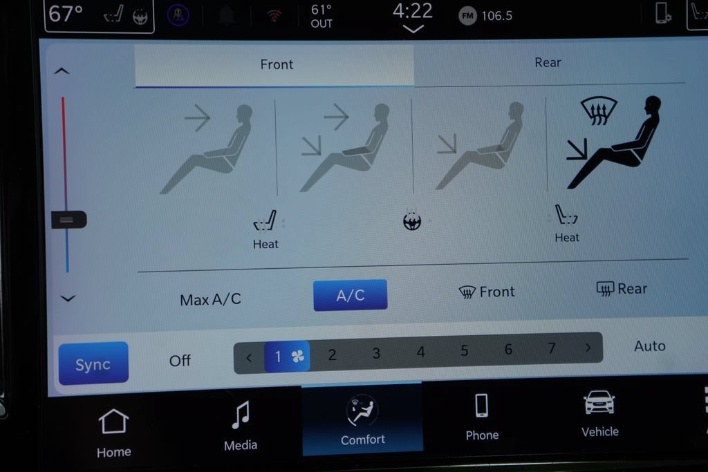 Used 2025 Chrysler Pacifica Select FWD image 31