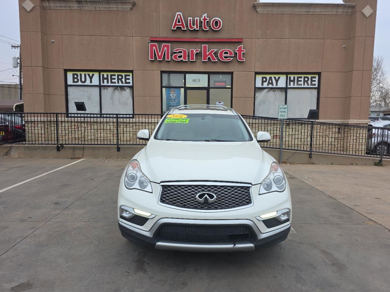 Used 2016 INFINITI QX50 AWD w/ Technology Package image 2