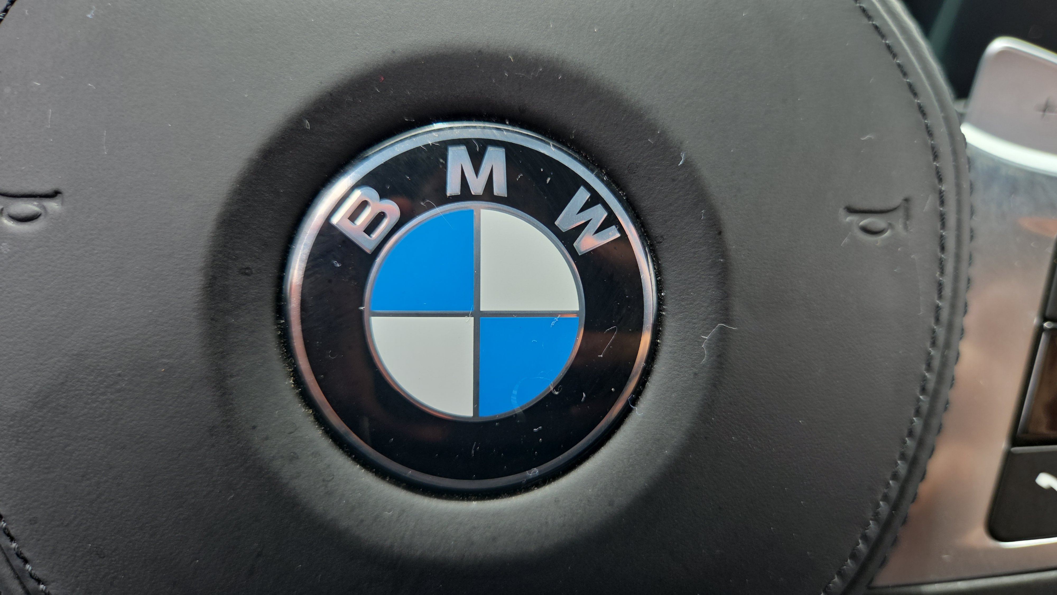 Used 2022 BMW M440i Convertible w/ Premium Package RWD image 38