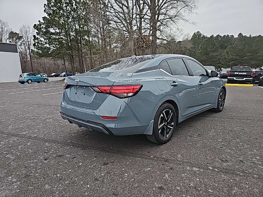 Used 2025 Nissan Sentra SV image 5
