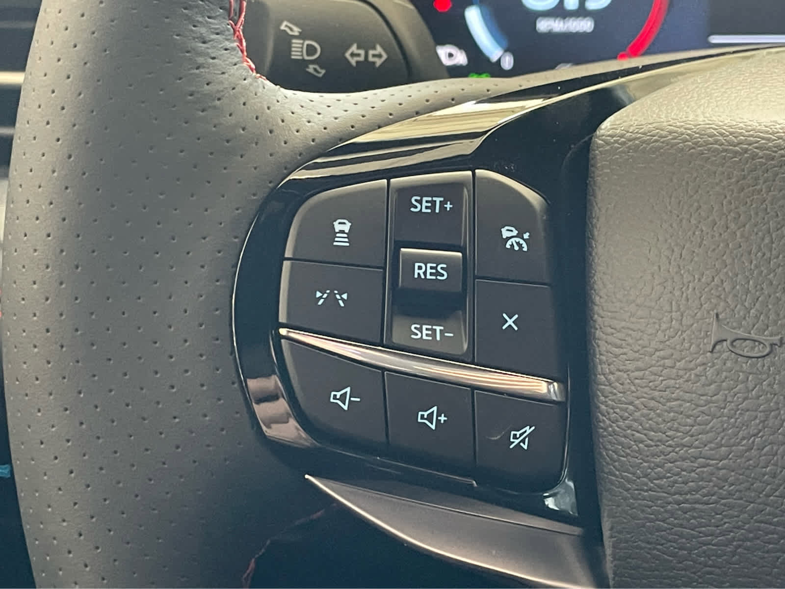 New 2026 Ford Explorer ST-Line AWD/4WD image 20