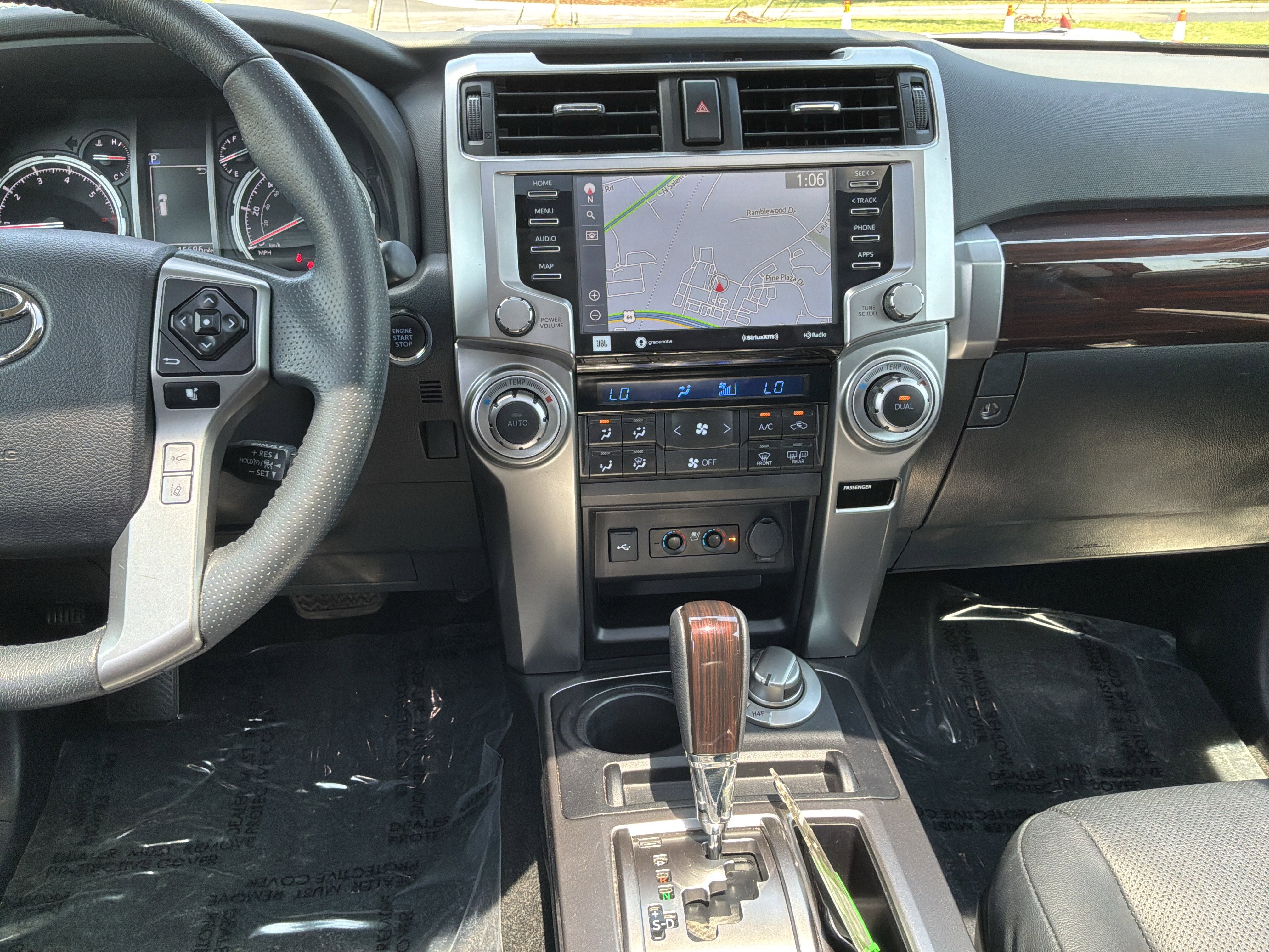 Used 2022 Toyota 4Runner Limited AWD/4WD image 30