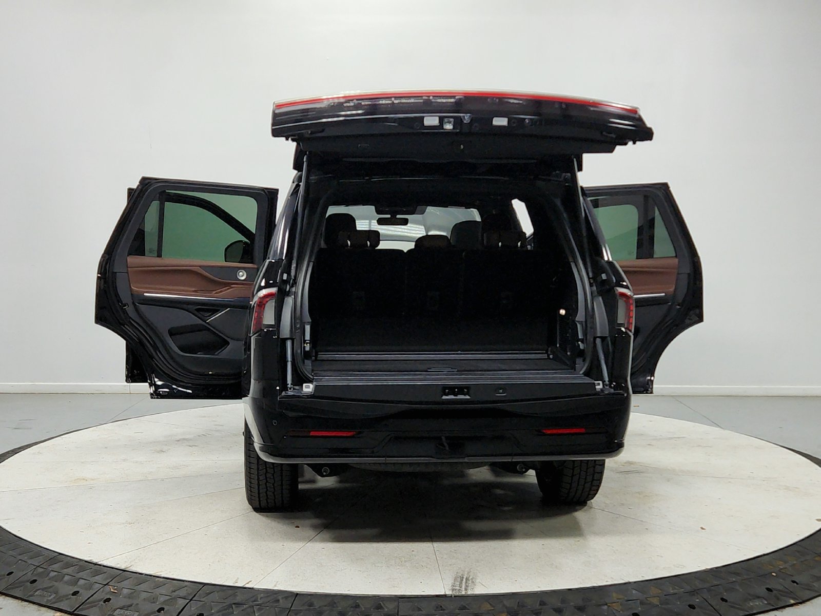 Used 2025 Lincoln Navigator Reserve AWD/4WD image 15