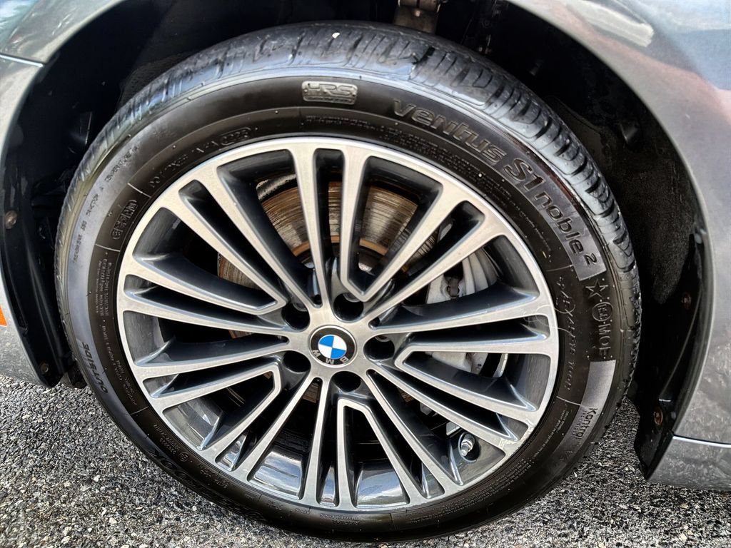 Used 2020 BMW 540i xDrive w/ Executive Package AWD/4WD image 16