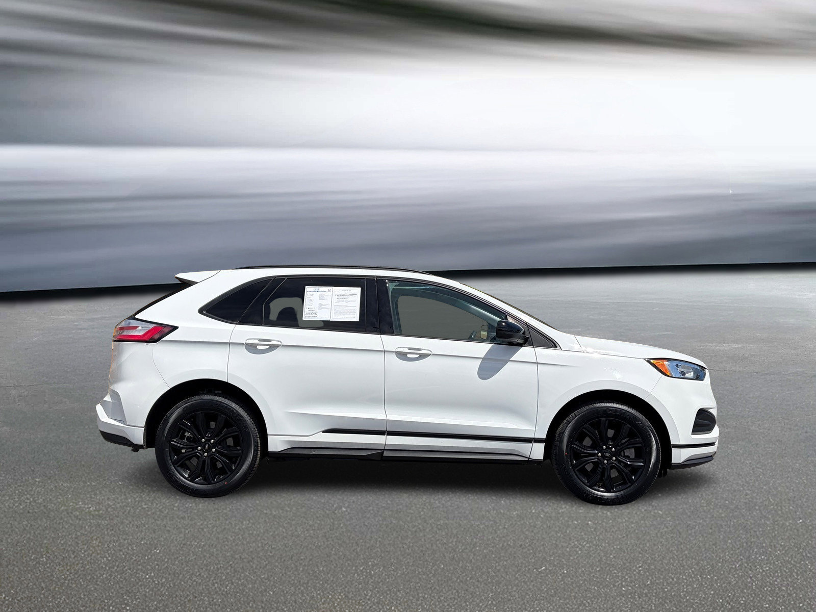 Used 2022 Ford Edge SE w/ Black Appearance Package image 3