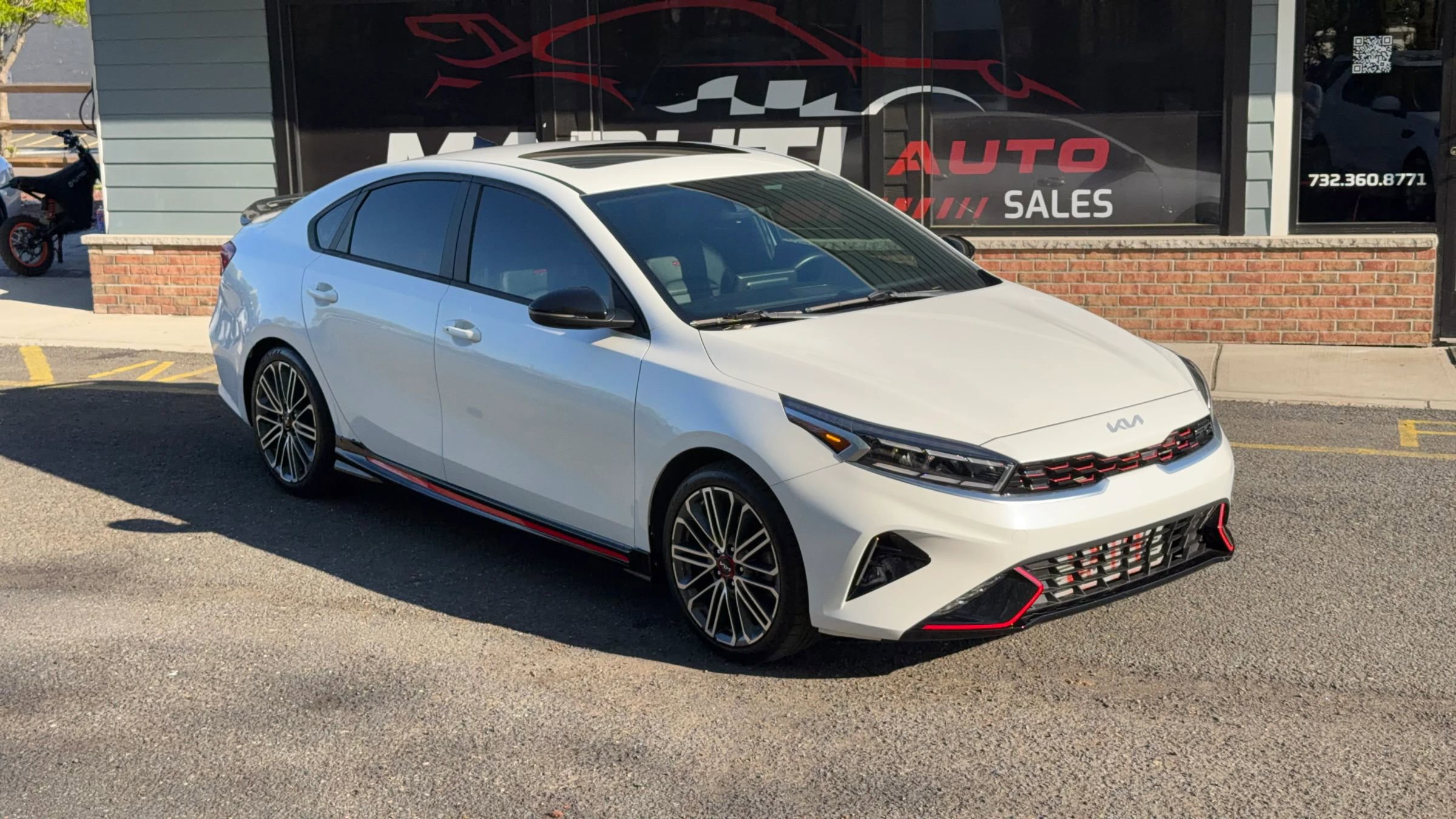Used 2023 Kia Forte GT FWD image 3