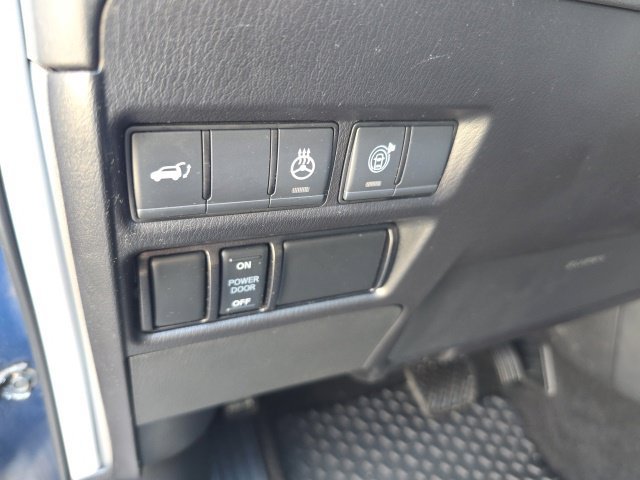 Used 2023 Nissan Armada SL w/ Captain's Chairs Package AWD/4WD image 19