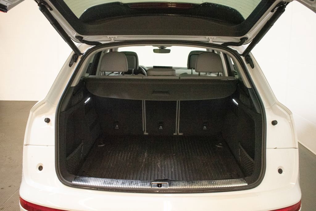 Used 2022 Audi Q5 2.0T Prestige image 25