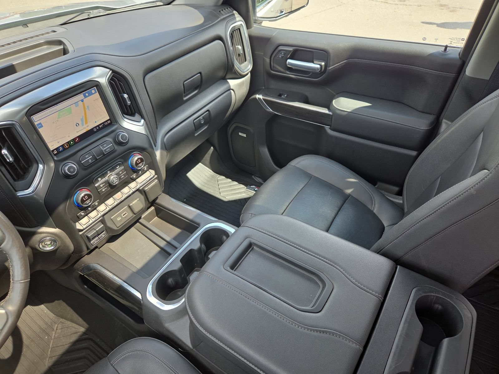 Used 2021 Chevrolet Silverado 1500 LTZ w/ Technology Package AWD/4WD image 12