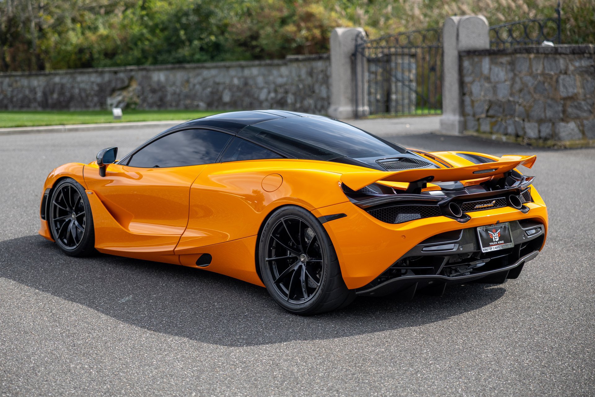 Used 2019 McLaren 720S RWD image 24