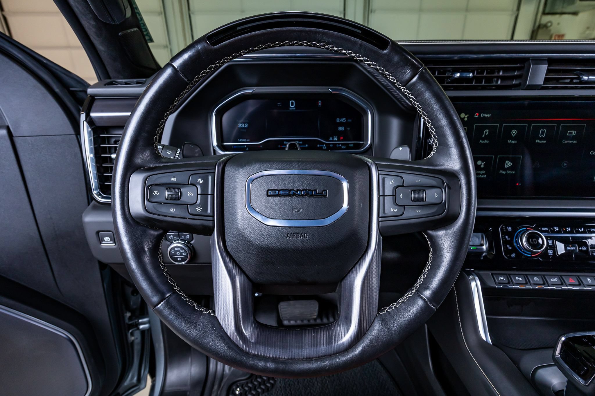 Used 2025 GMC Sierra 1500 Denali Ultimate w/ LPO, Utility Wall Package AWD/4WD image 19