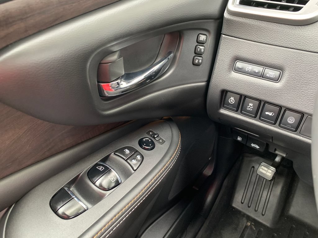 Used 2023 Nissan Murano Platinum w/ Cargo Package FWD image 22