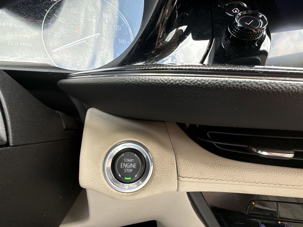 Used 2021 Buick Envision Essence image 23