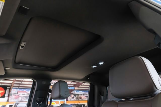 Used 2022 Chevrolet Silverado 1500 ZR2 w/ Technology Package image 31