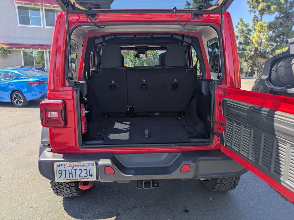 Used 2025 Jeep Wrangler Unlimited Rubicon image 31