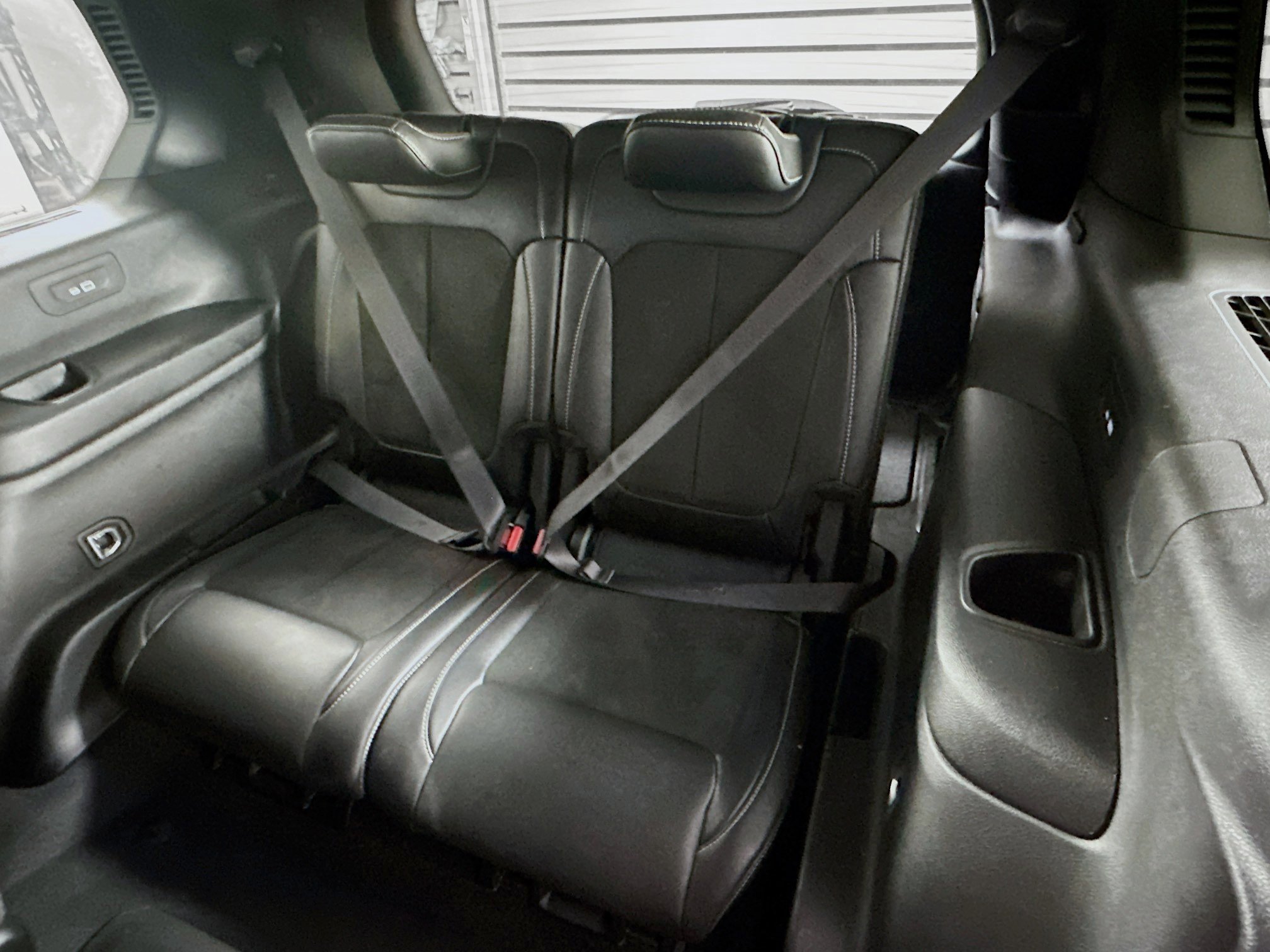 Used 2023 Jeep Grand Cherokee L Laredo image 26