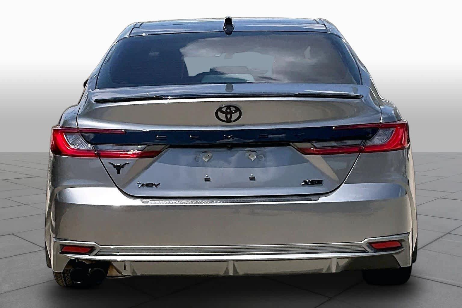 Used 2025 Toyota Camry XSE w/ Premium Package FWD image 5