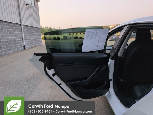 Used 2019 Tesla Model 3 Standard Range Plus RWD image 22