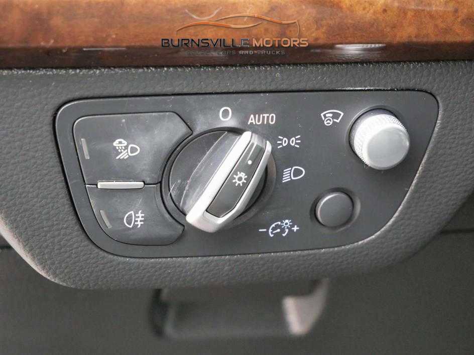 Used 2018 Audi Q5 Prestige w/ Prestige Package image 17