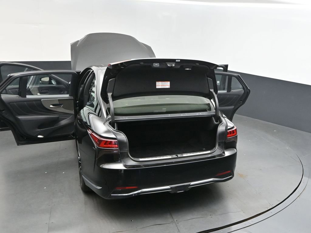 Used 2023 Lexus LS 500h AWD w/ Luxury Package image 49