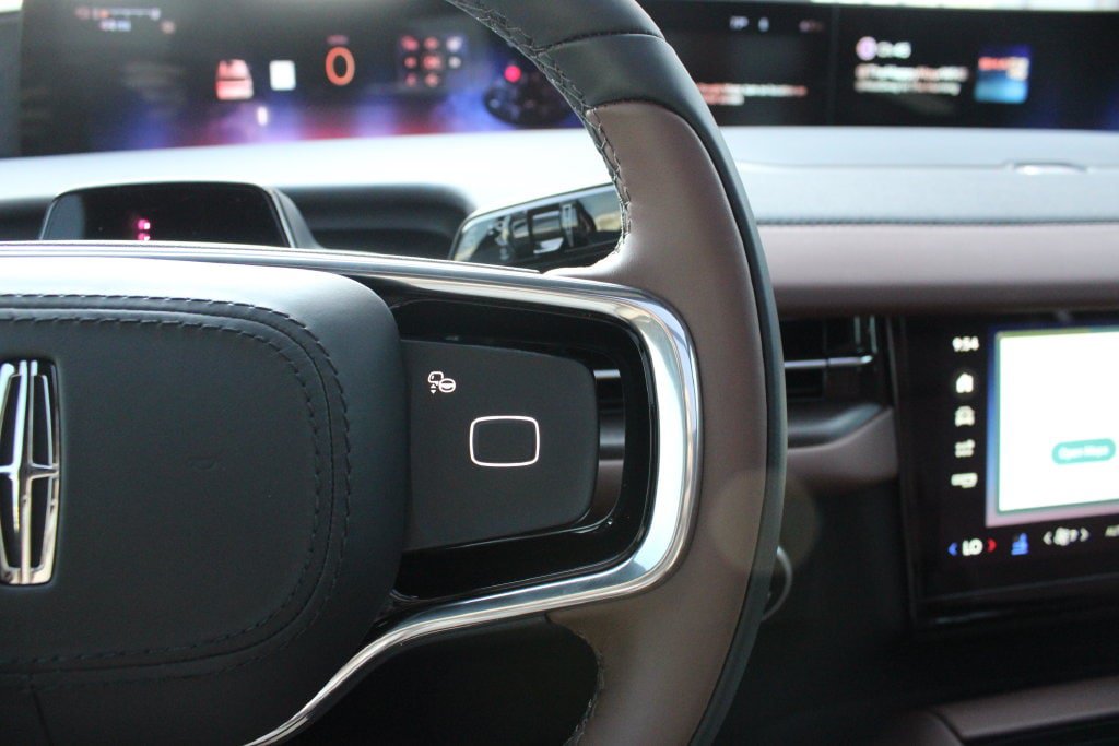 New 2027 Lincoln Navigator Reserve AWD/4WD image 12