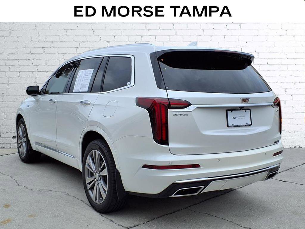 Certified 2022 Cadillac XT6 Premium Luxury image 3