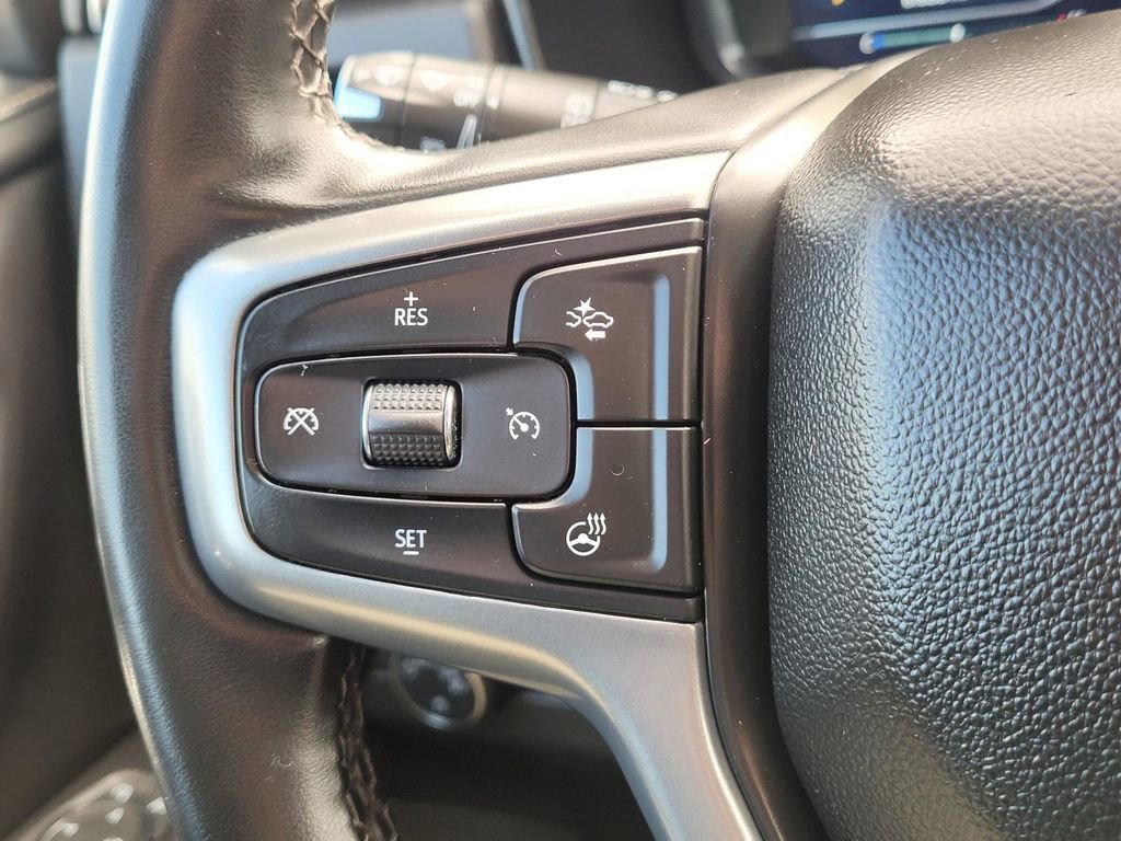 Certified 2023 Chevrolet Suburban Premier image 33