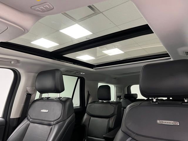 Used 2025 Ford Expedition Platinum AWD/4WD image 38