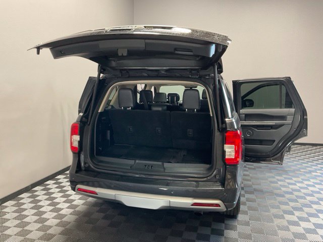 Used 2024 Ford Expedition XLT AWD/4WD image 31