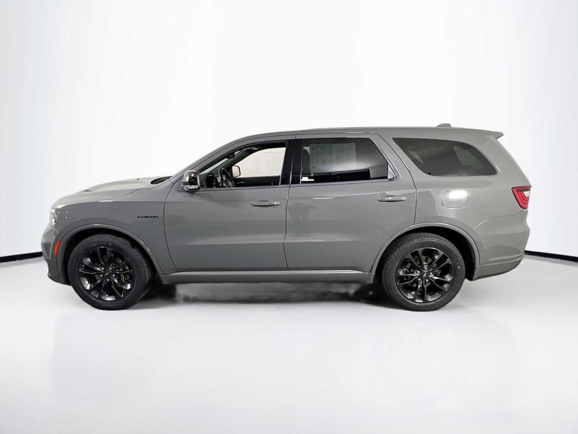 Used 2022 Dodge Durango R/T w/ Blacktop Package AWD/4WD image 8