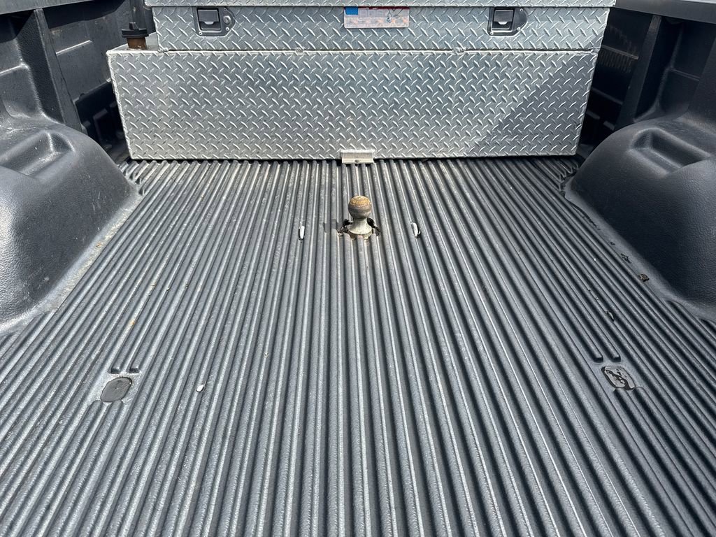 Used 2016 Ford F350 Lariat w/ Lariat Ultimate Package AWD/4WD image 12