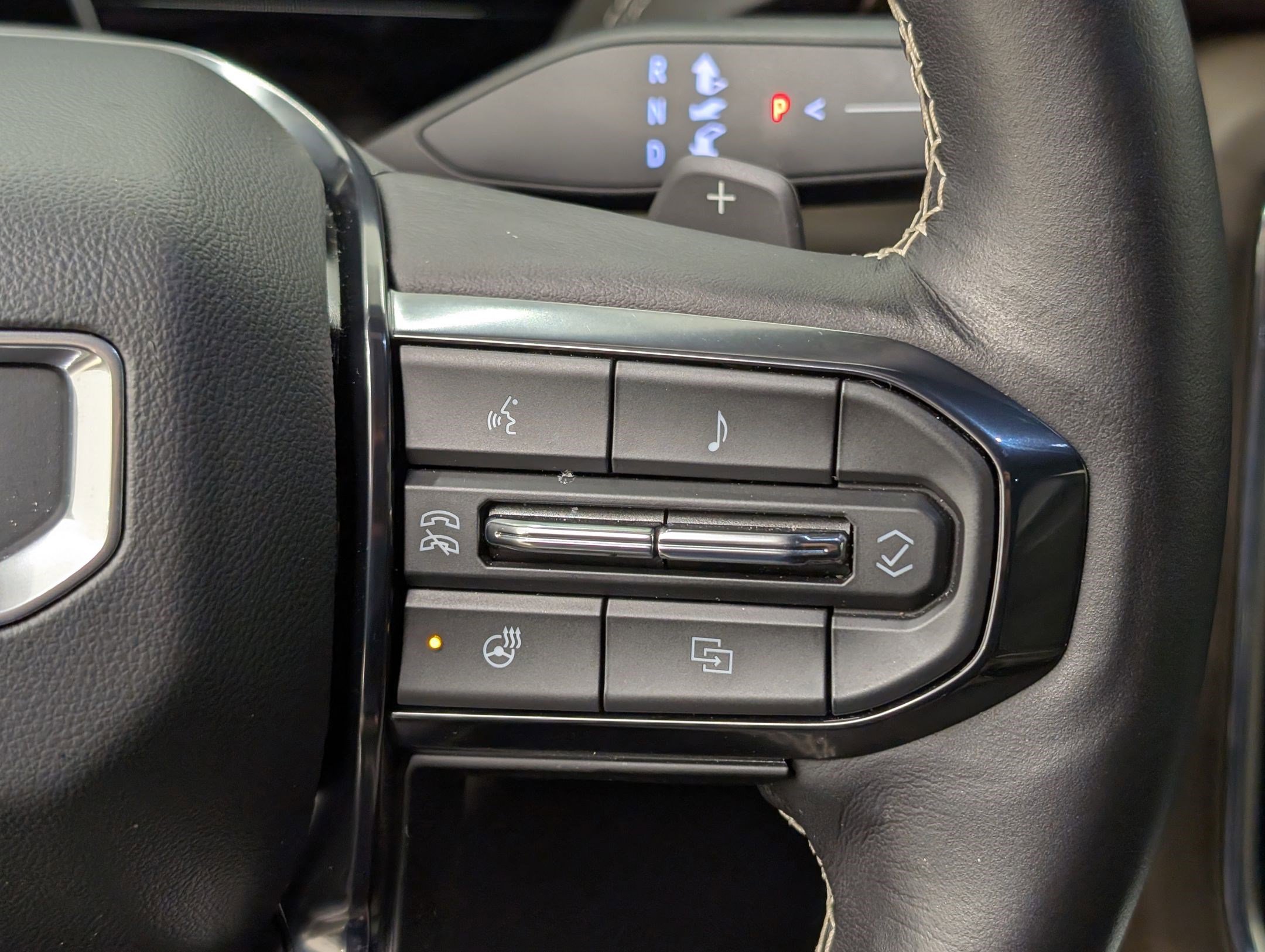 Used 2025 GMC Yukon XL Denali Ultimate image 23