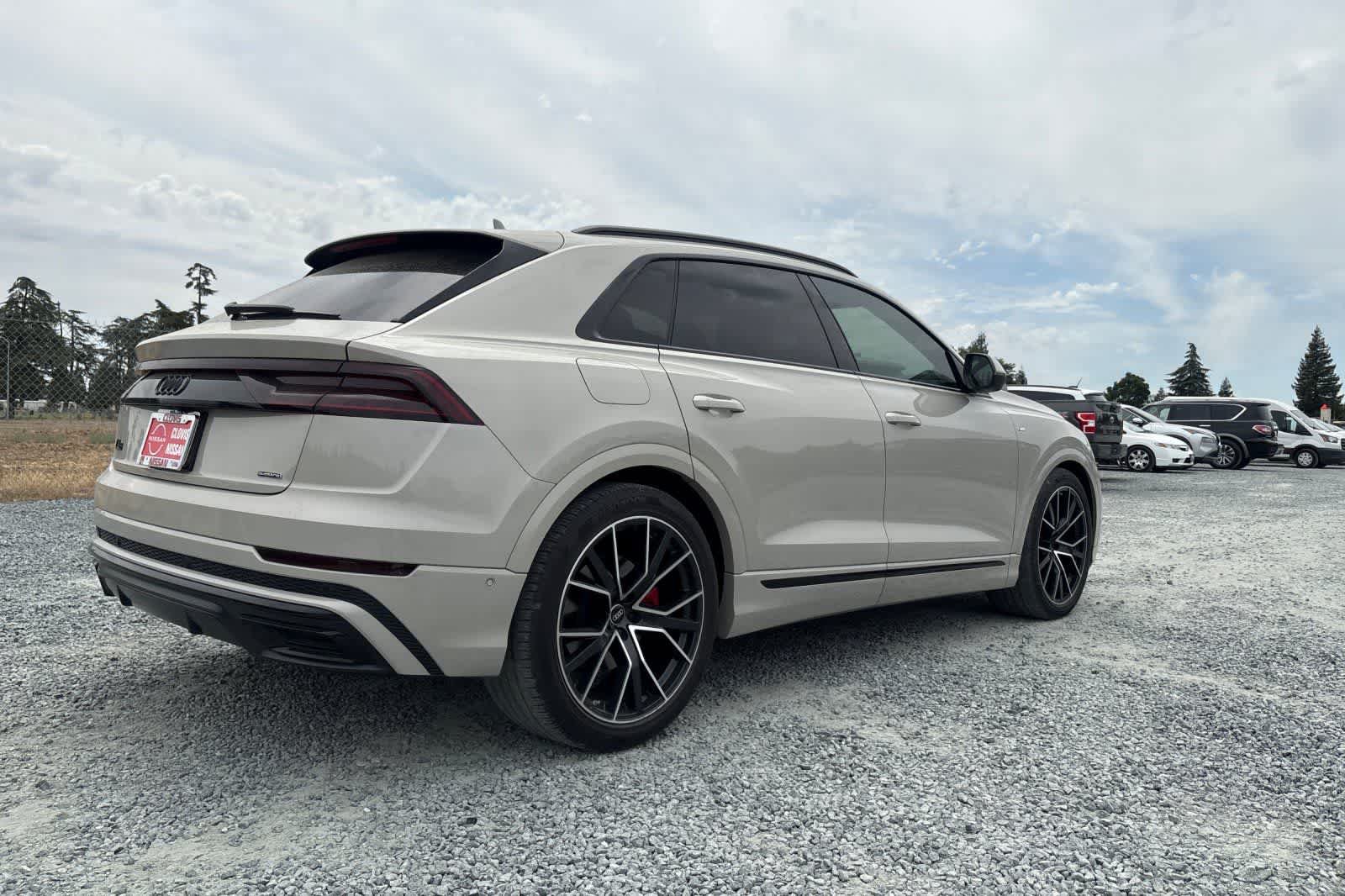 Used 2023 Audi Q8 Prestige w/ Prestige Package AWD/4WD image 3