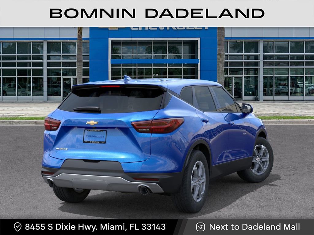 New 2025 Chevrolet Blazer LT image 5