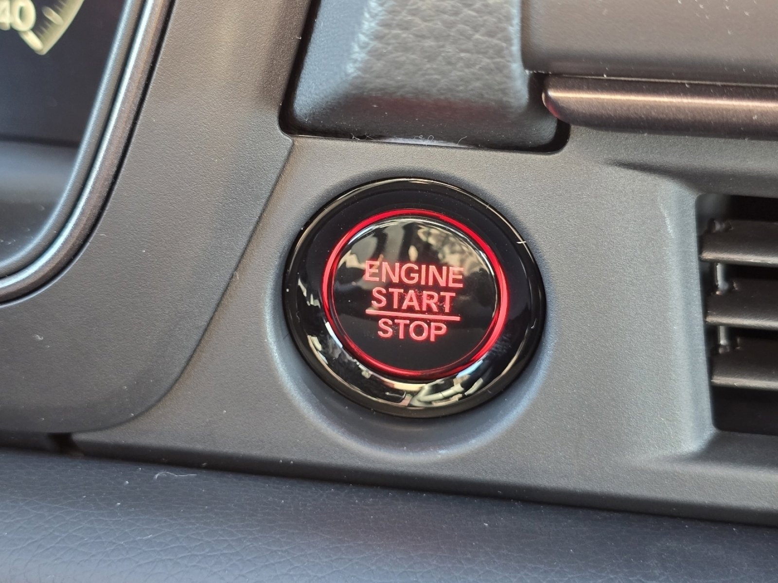 New 2025 Honda Pilot TrailSport image 33